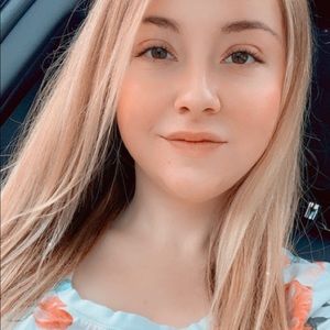 Meet your Posher, Kristen